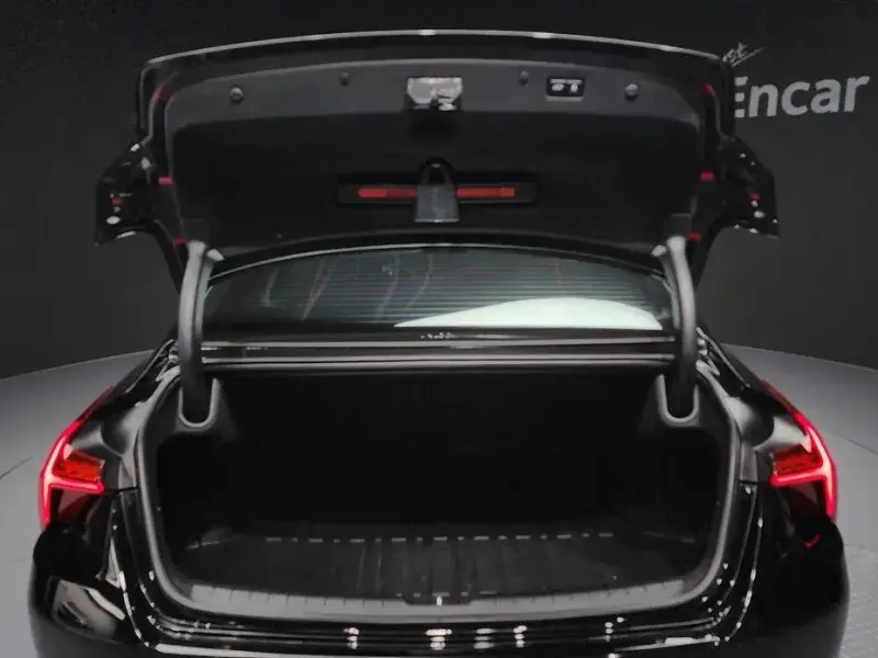 2023 Kia K8 с пробегом 65 670 км