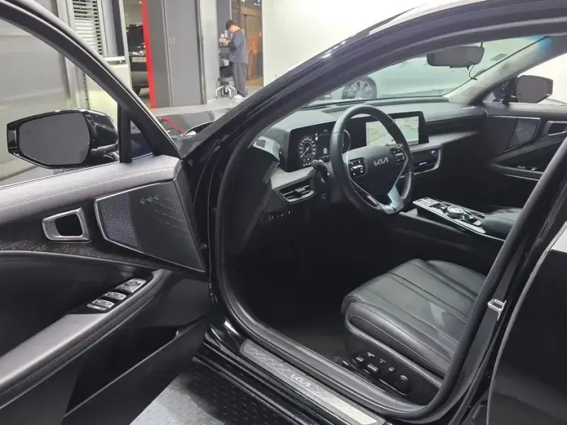 2023 Kia K8 с пробегом 51 948 км