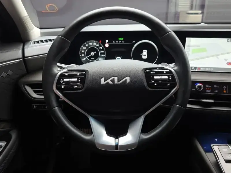 2023 Kia K8 с пробегом 51 948 км