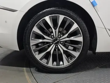 2023 Kia K8 с пробегом 43 807 км