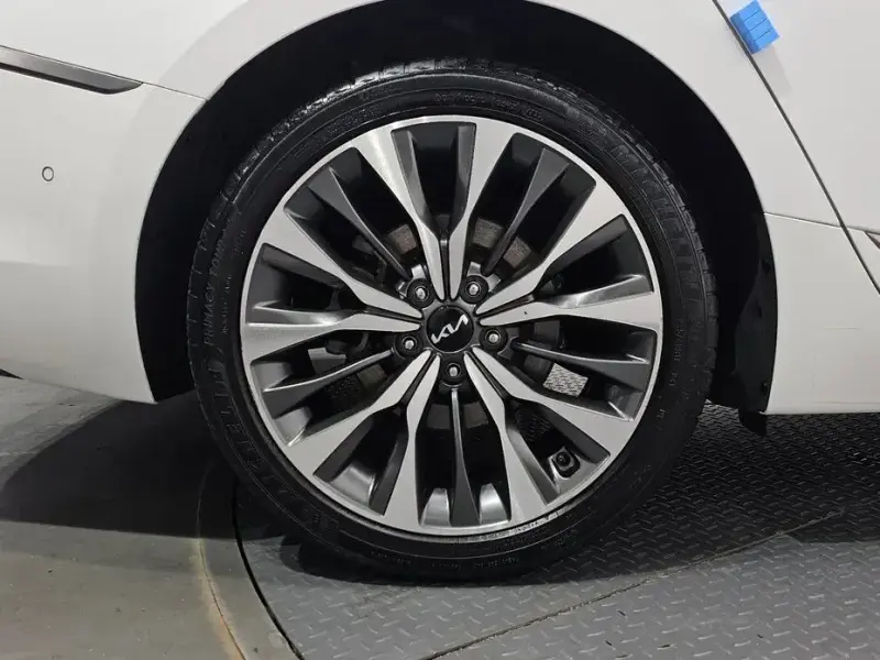 2023 Kia K8 с пробегом 43 807 км