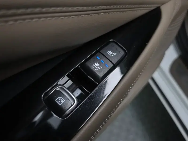2023 Kia K8 с пробегом 50 878 км