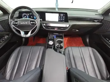 2023 Kia K8 с пробегом 43 807 км