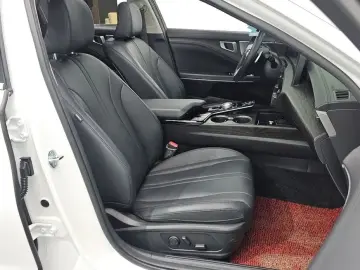 2023 Kia K8 с пробегом 43 807 км