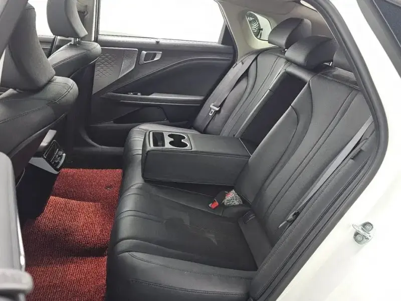 2023 Kia K8 с пробегом 43 807 км