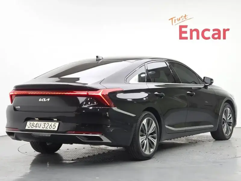 2023 Kia K8 с пробегом 81 607 км