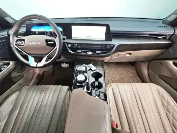 2023 Kia K8 с пробегом 28 533 км