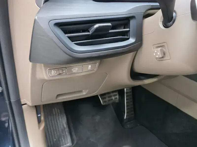 2023 Kia K8 с пробегом 42 488 км