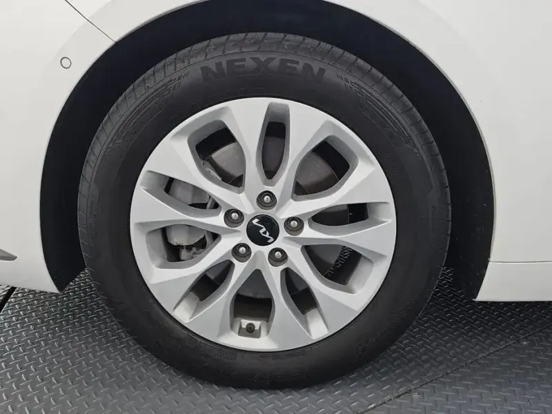 2023 Kia K8 с пробегом 40 313 км