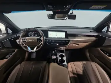 2023 Kia K8 с пробегом 40 313 км