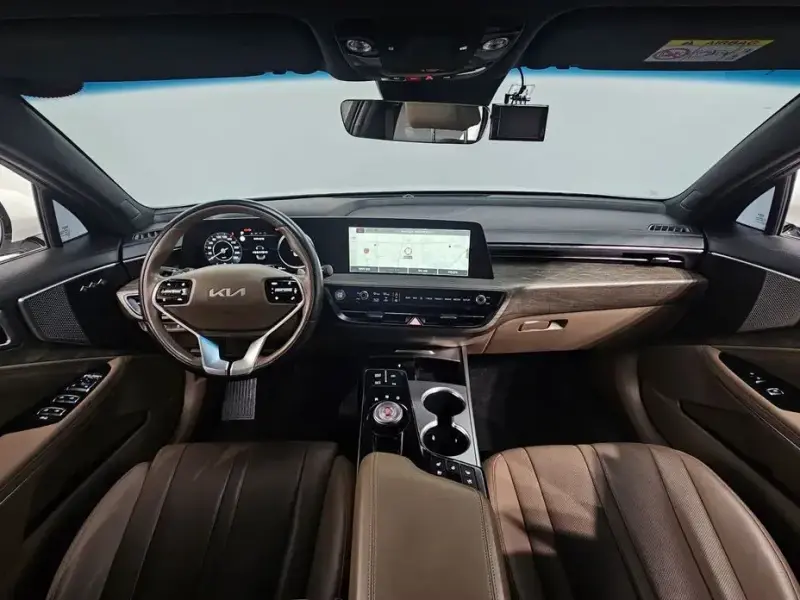 2023 Kia K8 с пробегом 40 313 км