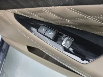 2023 Kia K8 с пробегом 42 488 км