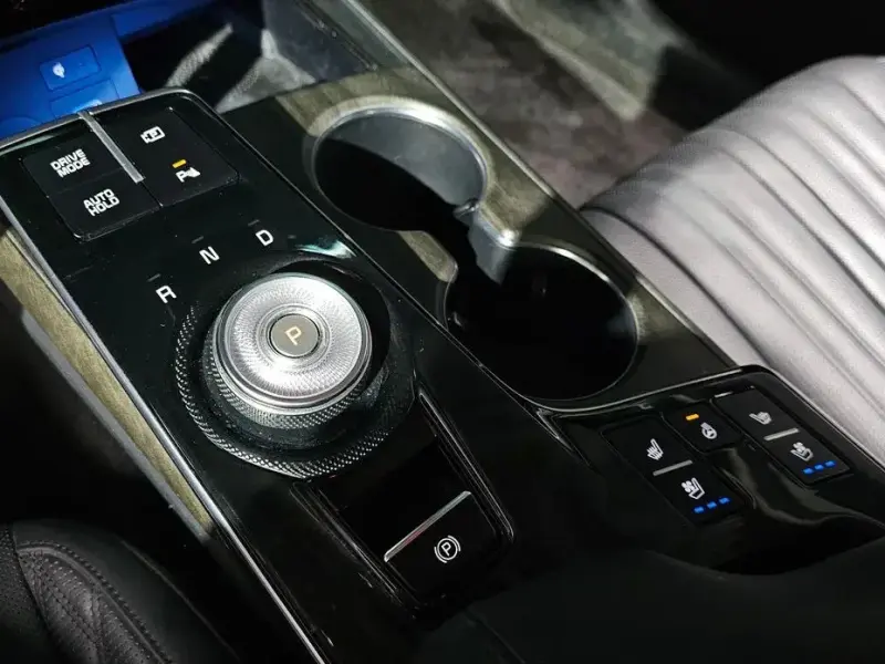 2023 Kia K8 с пробегом 77 721 км
