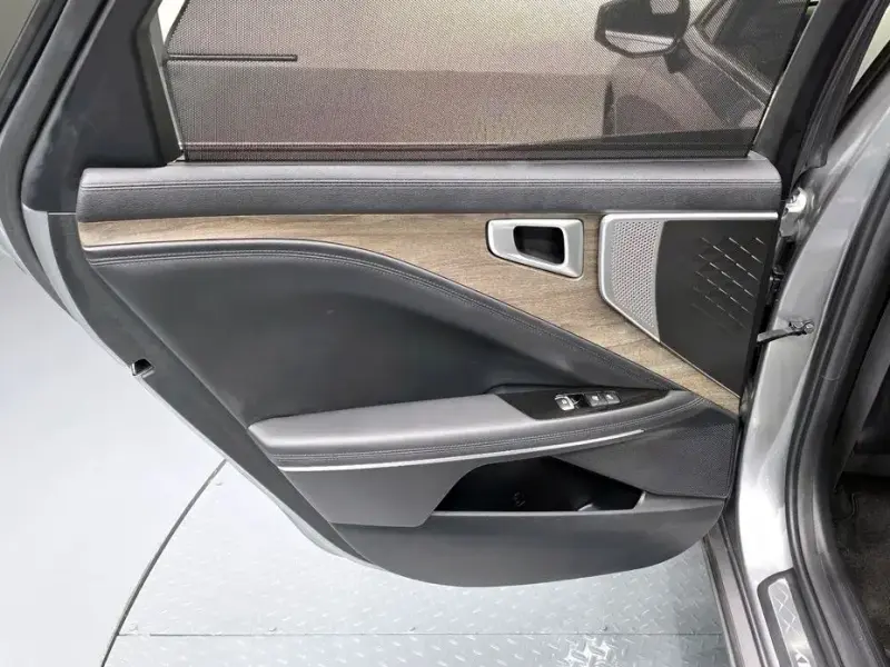 2023 Kia K8 с пробегом 81 968 км