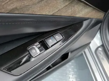 2023 Kia K8 с пробегом 81 968 км