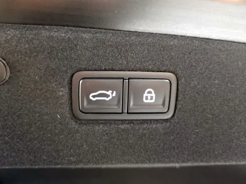 2023 Kia K8 с пробегом 47 611 км