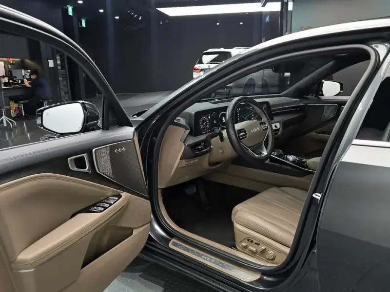 2023 Kia K8 с пробегом 23 478 км