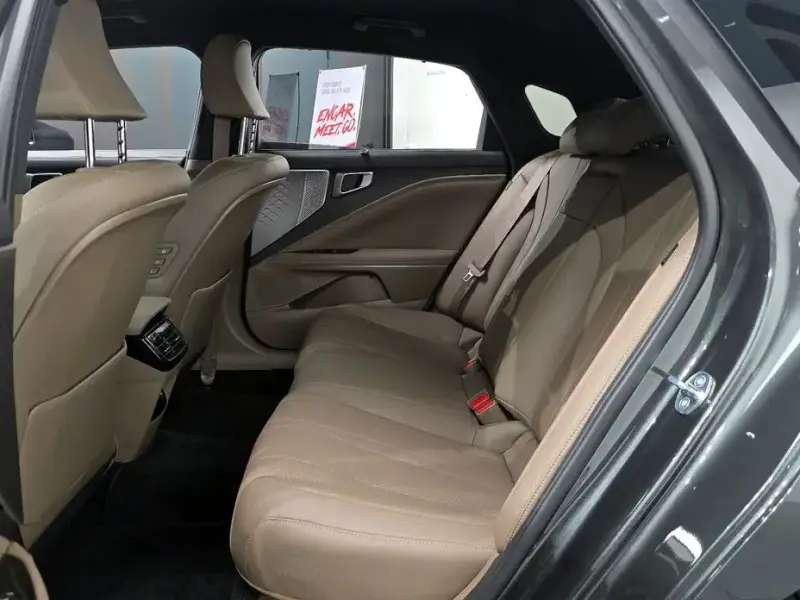 2023 Kia K8 с пробегом 23 478 км