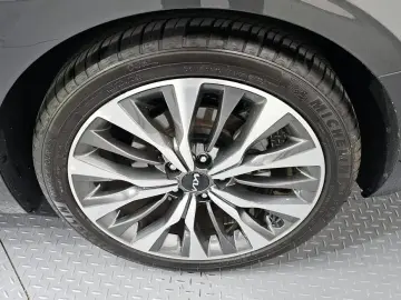 2023 Kia K8 с пробегом 23 478 км