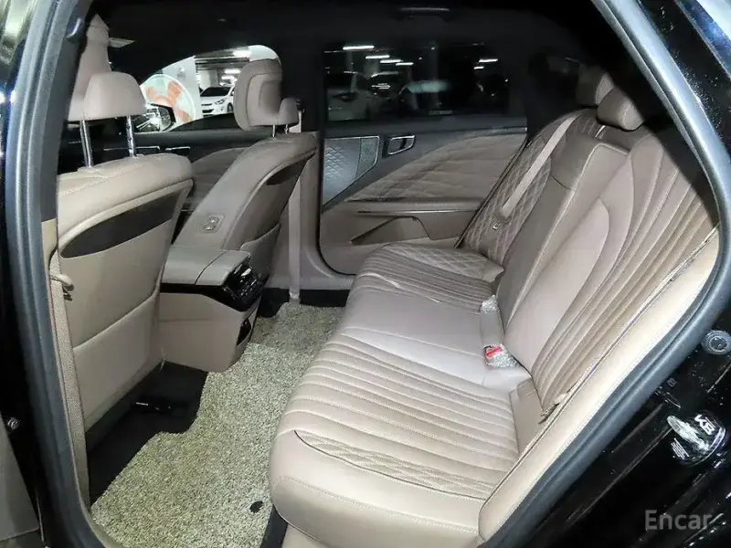 2023 Kia K8 с пробегом 89 100 км