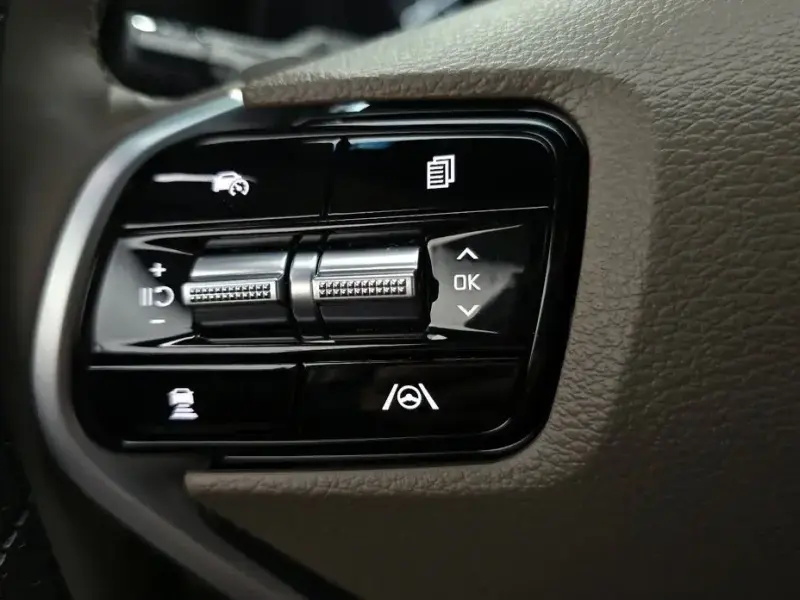 2023 Kia K8 с пробегом 23 478 км