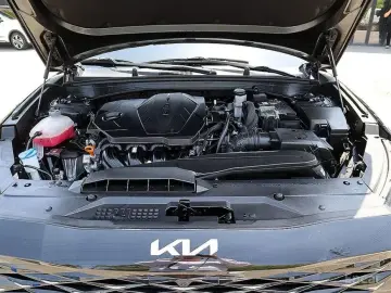 2023 Kia K8 с пробегом 31 885 км