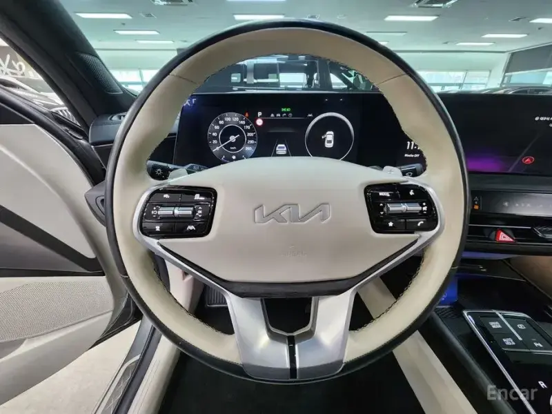 2023 Kia K8 с пробегом 55 918 км