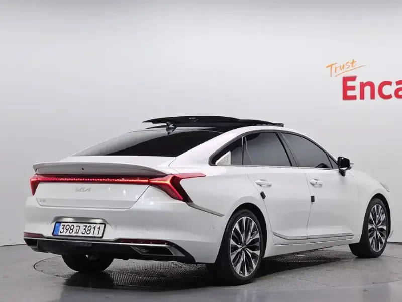 2023 Kia K8 с пробегом 67 760 км