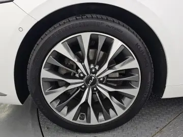 2023 Kia K8 с пробегом 67 760 км