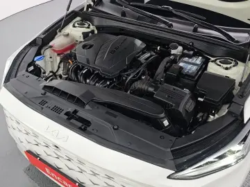 2023 Kia K8 с пробегом 67 760 км