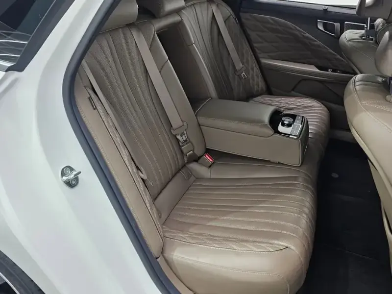 2023 Kia K8 с пробегом 67 760 км