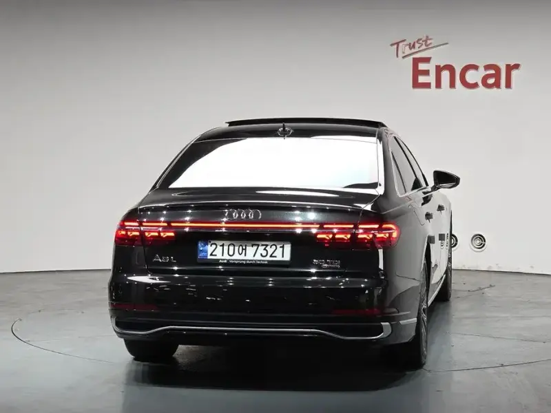 2023 Audi A8 с пробегом 58 572 км