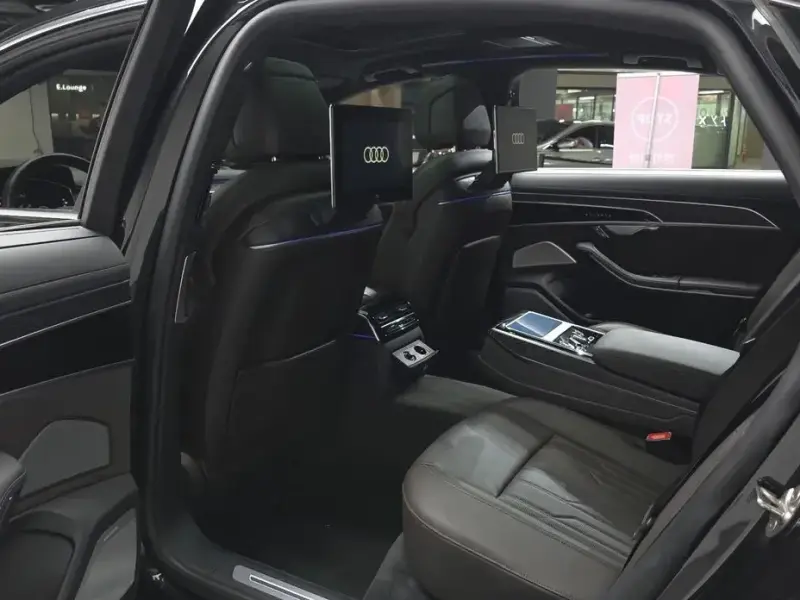 2023 Audi A8 с пробегом 58 572 км