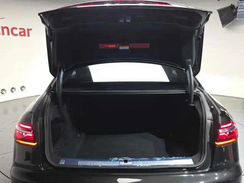 2023 Audi A8 с пробегом 58 572 км