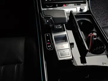 2021 Audi A8 с пробегом 65 657 км