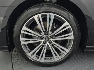 2023 Audi A8 с пробегом 21 234 км