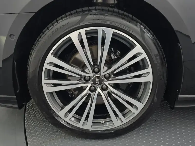 2023 Audi A8 с пробегом 21 234 км
