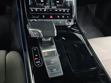 2023 Audi A8 с пробегом 21 234 км