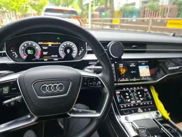 2021 Audi A8 с пробегом 28 000 км