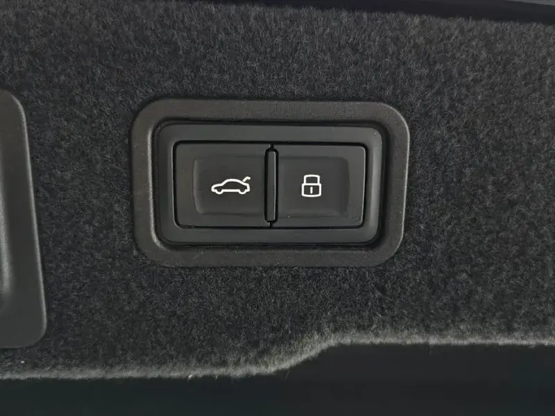 2021 Audi A8 с пробегом 88 786 км