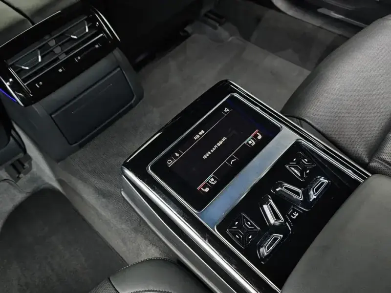 2021 Audi A8 с пробегом 88 786 км