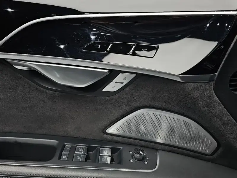 2021 Audi A8 с пробегом 88 786 км