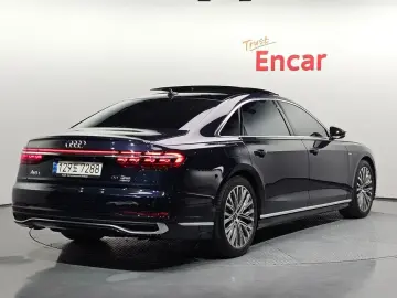 2022 Audi A8 с пробегом 40 865 км