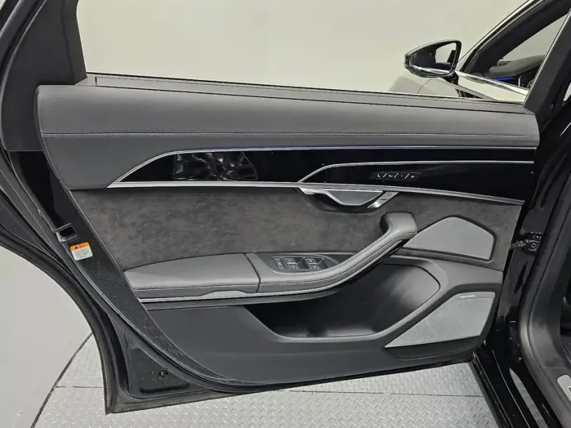 2021 Audi A8 с пробегом 88 786 км