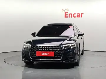2022 Audi A8 с пробегом 40 865 км