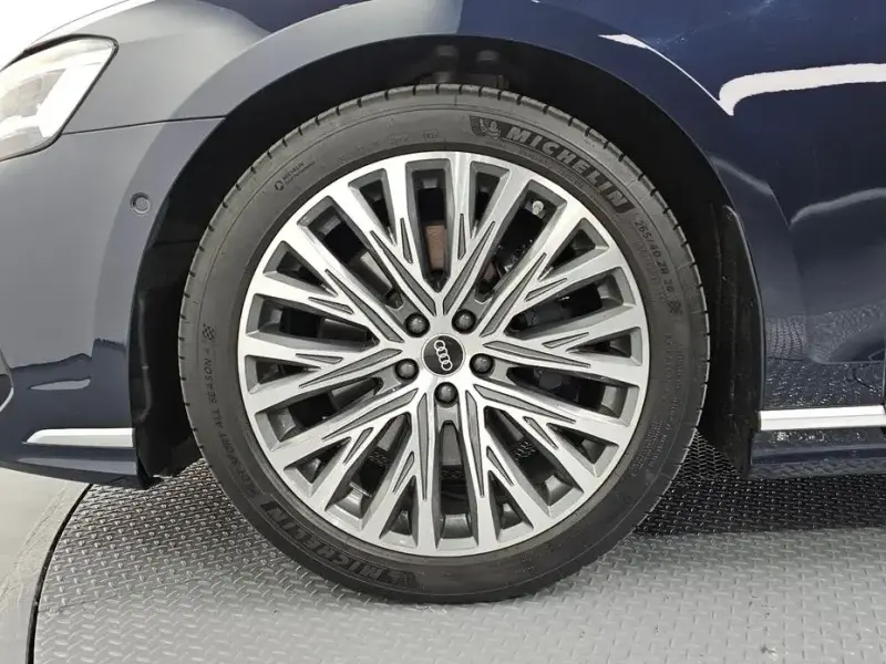 2022 Audi A8 с пробегом 40 865 км