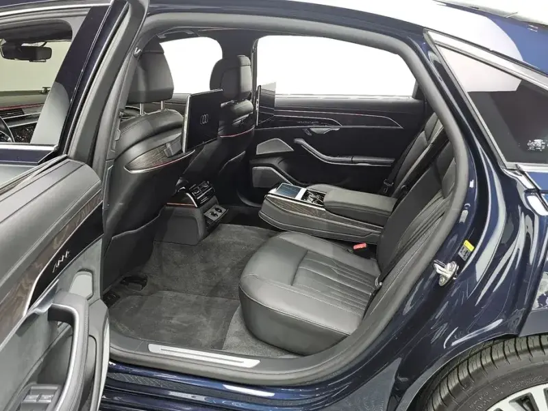 2022 Audi A8 с пробегом 40 865 км