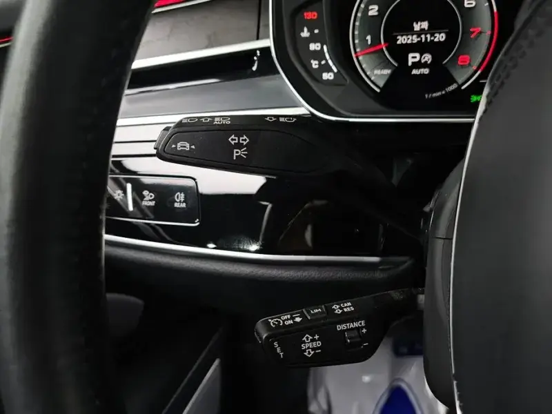 2022 Audi A8 с пробегом 40 865 км