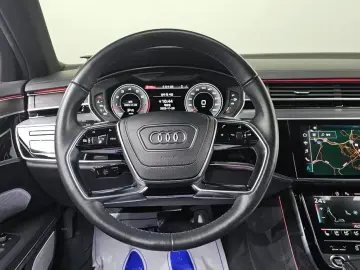 2022 Audi A8 с пробегом 40 865 км