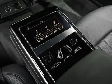 2022 Audi A8 с пробегом 40 865 км